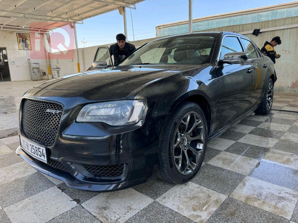 کرایسلەر 300